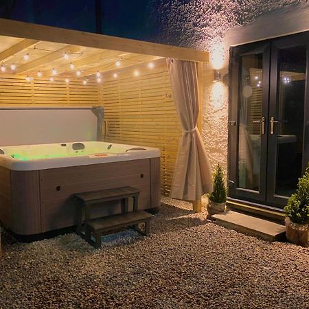 Spa Garden Cottage - Upper Hopton Mirfield Dış mekan fotoğraf