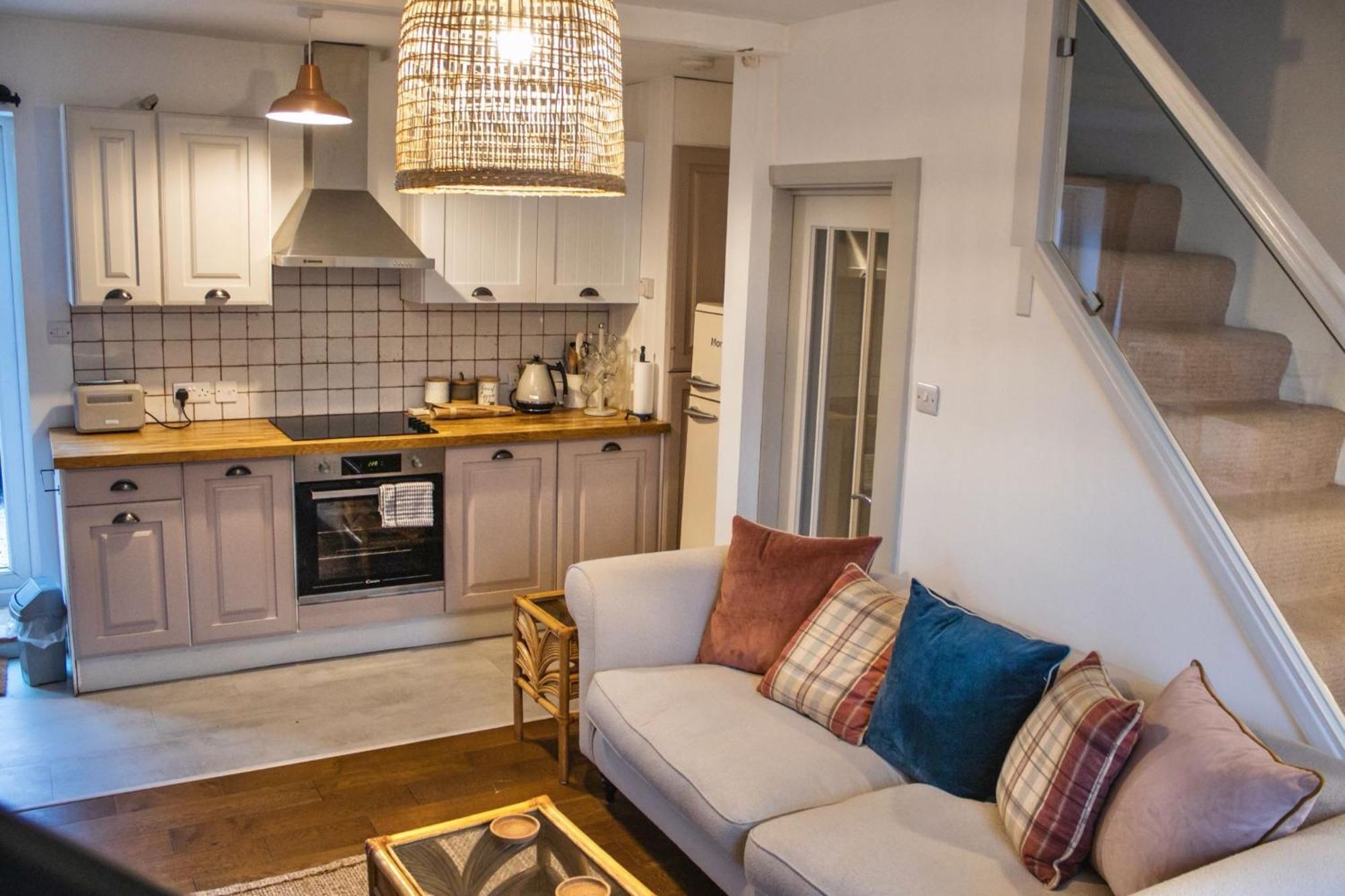 Spa Garden Cottage - Upper Hopton Mirfield Dış mekan fotoğraf